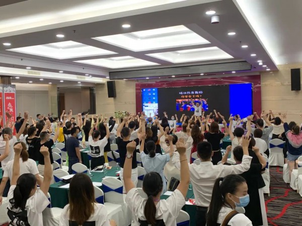 JOJO童装2020“赤子之美”冬季新品发布会完美收官