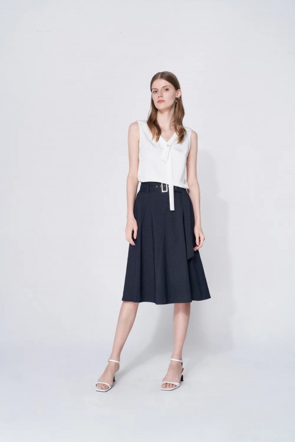 CONATUS珂尼蒂思女装 盛夏的职场优雅