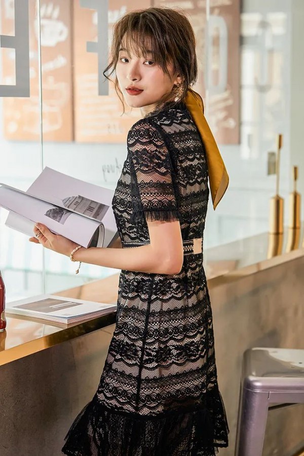 黑色连衣裙款式有哪些 黑色连衣裙显高显瘦吗