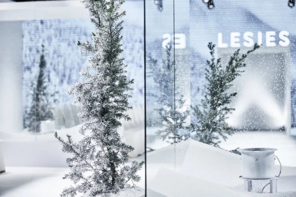 超现实异想| LESIES 2020冬新品发布会圆满落幕