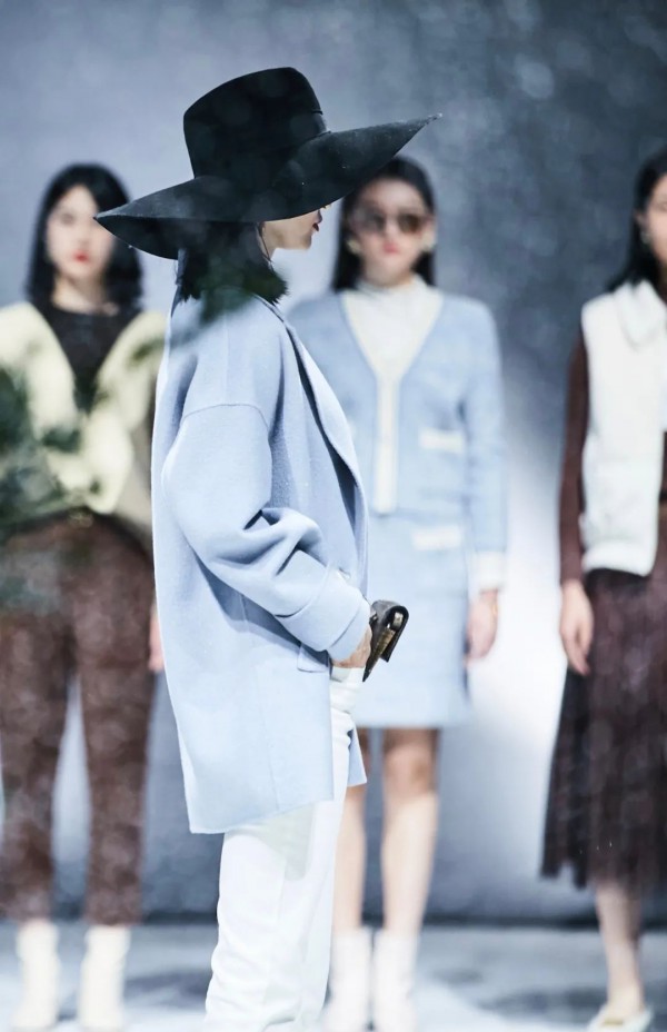 超现实异想| LESIES 2020冬新品发布会圆满落幕