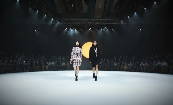 飞鸟和新酒2020冬新品发布会“冬·MI”