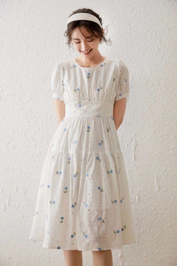 今夏最in的绝美“碎花裙” 时髦百搭还很显瘦