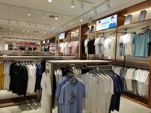 罗蒙新零售安徽滁州琅琊区白云商厦店盛大开业