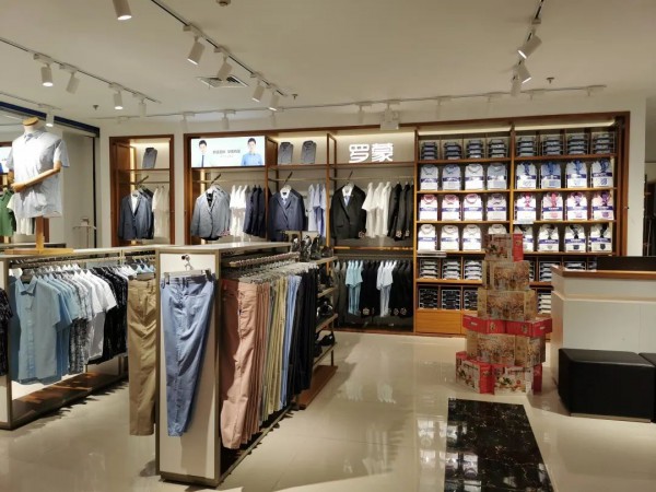 罗蒙新零售安徽滁州琅琊区白云商厦店盛大开业