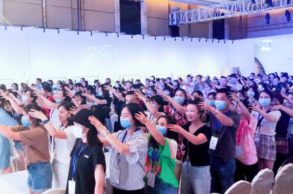 TATU她图女装2020冬装新品发布会完美落幕