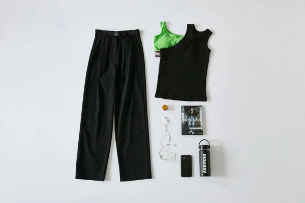 激活办公效率的穿搭灵感 MOUSSY女装新品