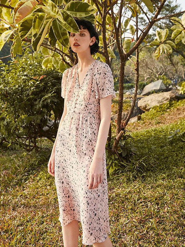 法式优雅的浪漫 原来夏日还能这样穿