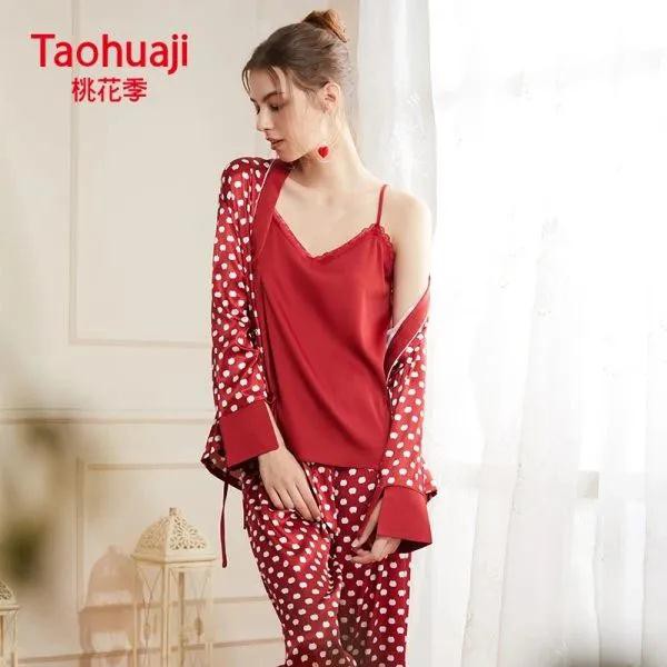 桃花季湛江又一新店开业 内裤1元带走~