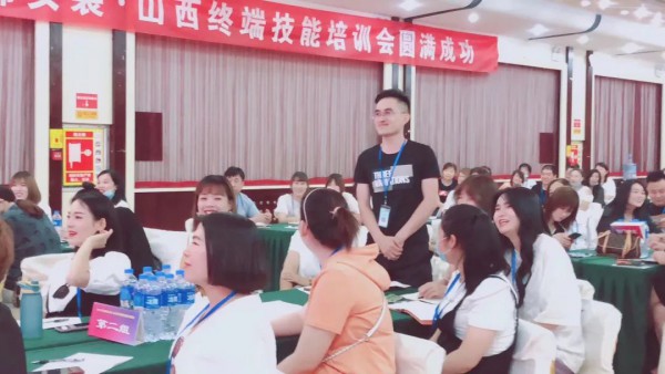 ZOH左韩女装品牌西北区域终端技能培训会圆满落幕