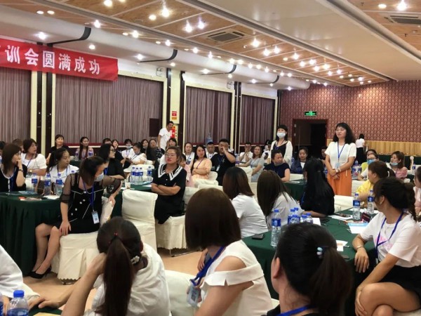 ZOH左韩女装品牌西北区域终端技能培训会圆满落幕