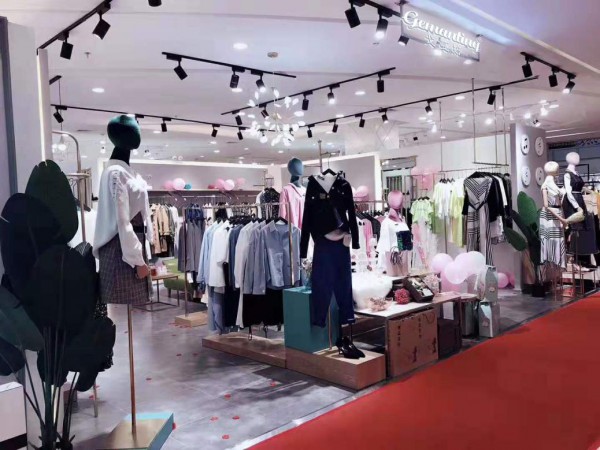 女性身边的时尚顾问 戈蔓婷品牌女装为自己美丽加成