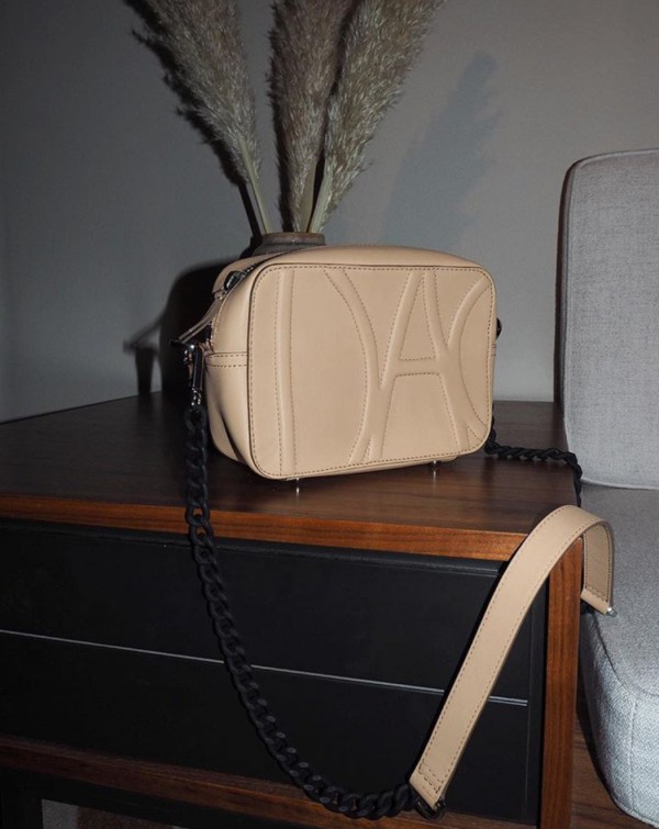 2021/22秋冬女士配饰/鞋品/首饰趋势:轻生活 | CHIC x WGSN