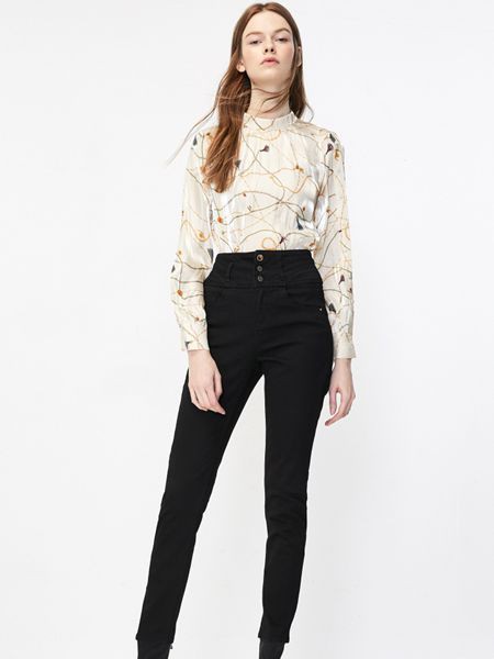 每日穿搭不重样  ONLY带你做精致女孩