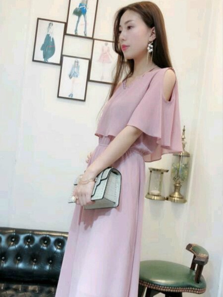 不同款式连衣裙穿出不同气质 汇品惠新女装带你了解