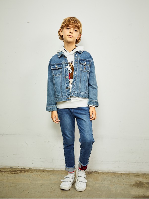 童装店如何装修才能吸引小孩子?