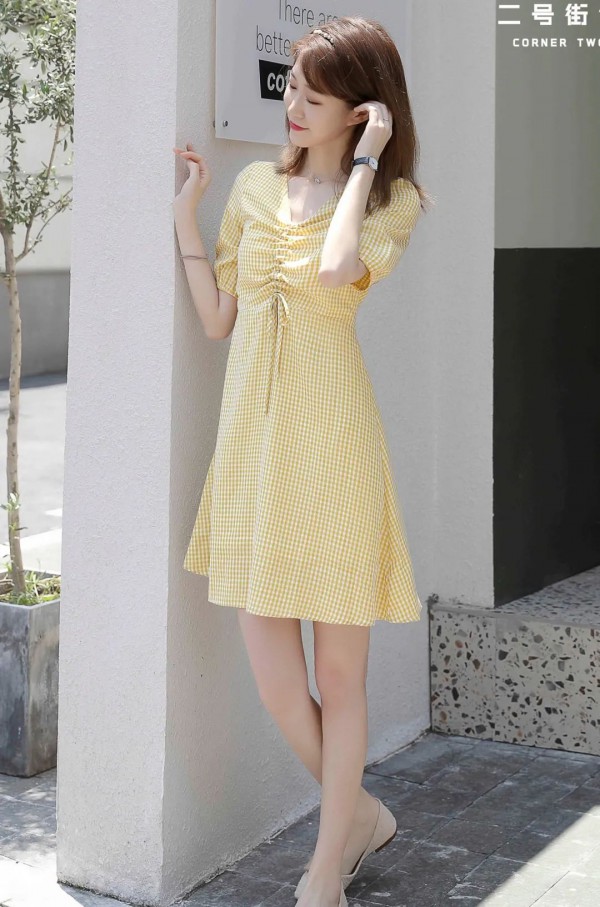 二号街角女装:那些年我们不愿放下的‘小美好’