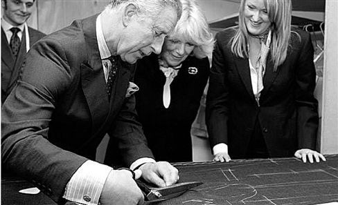 YANG样女装｜用服务征服客户,用专业赢得市场