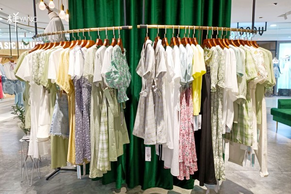 YANG样女装｜清新脱俗,甜美雅致,消费者都爱不释手!