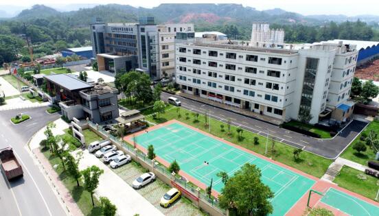 粤赣联手,兴国县打造休闲,时尚服装产业基地