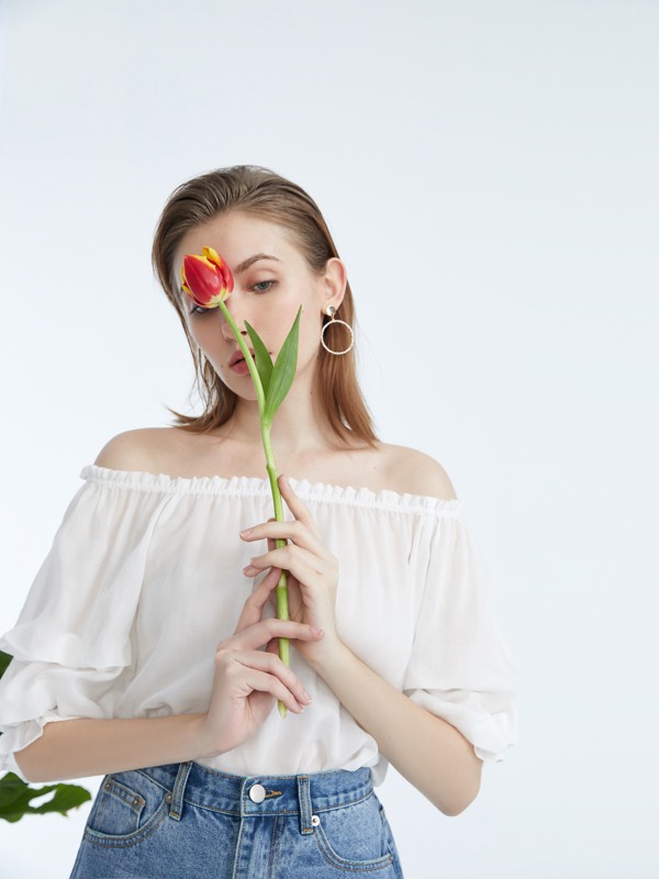 夏日半身裙穿搭 超显腿长穿出优雅气质