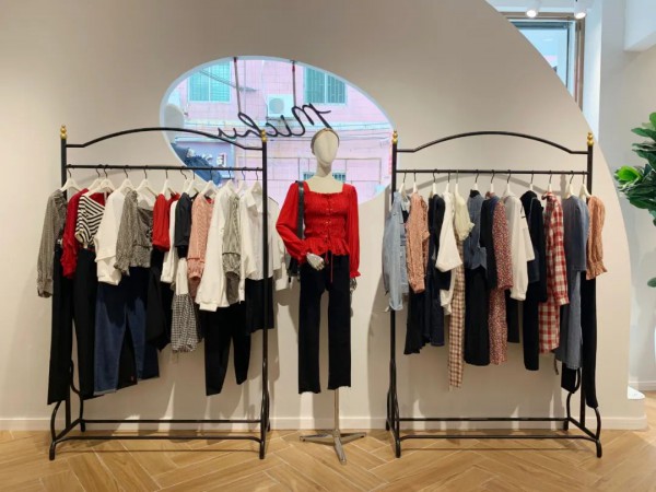 十八淑女坊/迷橱双品牌综合形象店盛大开业剪彩