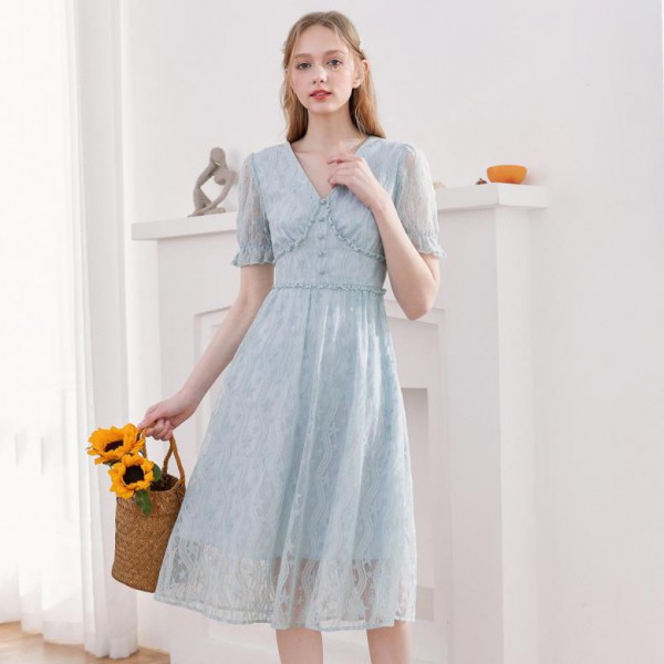 显示自己的文化层次和品位 戈蔓婷女装品牌解决你的穿搭烦恼