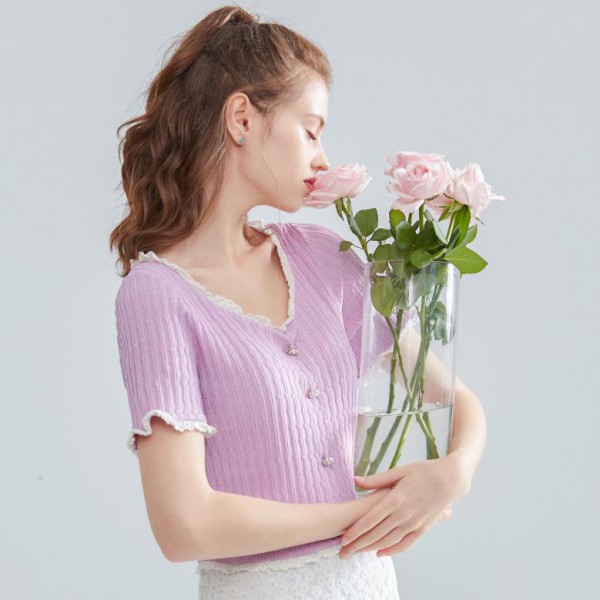 显示自己的文化层次和品位 戈蔓婷女装品牌解决你的穿搭烦恼