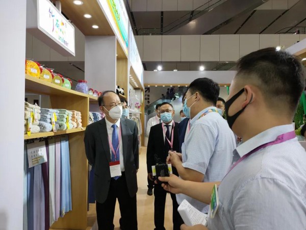 深圳天竹亮相2020大湾区国际纺织服装服饰博览会
