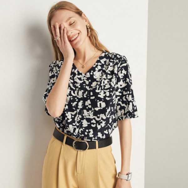 戈蔓婷快时尚女装品牌加盟 体验式经营感受新潮流