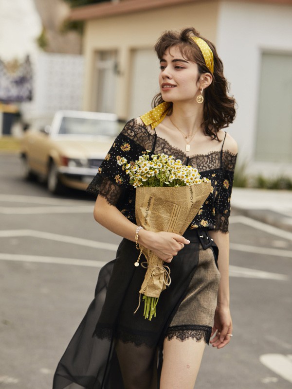 性感碎花连衣裙推荐 TITI女装做你的穿搭导师