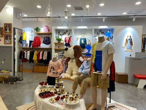 热烈庆祝暇步士童装苏州邻瑞广场店开业大吉!预祝开业大吉!