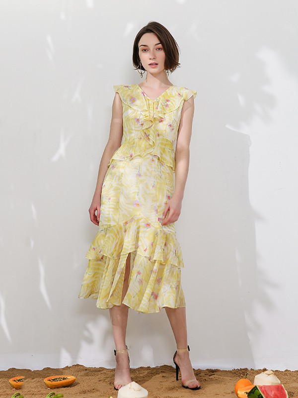 碎花的魅力你是抵挡不住的!莎斯莱思女装为你倾情演绎