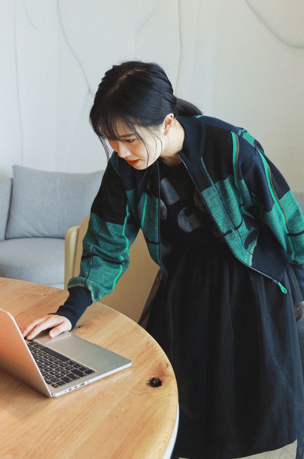 第一天入职穿什么衣服 飞鸟和新酒入职季打榜指南