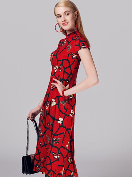 如何挑选古风服装?素罗依展现你不一样的魅力