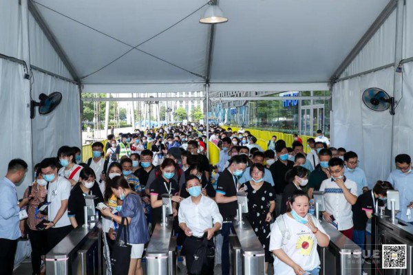 凝聚信心 承载重托 | 2020上海国际校服•园服展完美收官