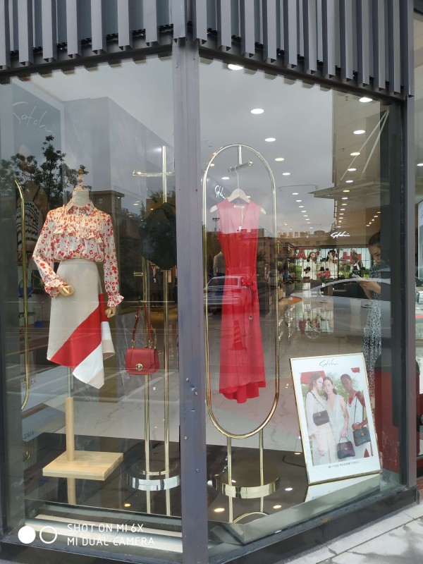 热烈祝贺艾丽哲女装江苏新店开业!恭祝新店开业大吉!