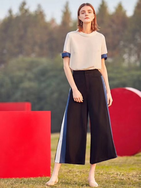 2020年点占夏季新款女装 成就新时代女性梦