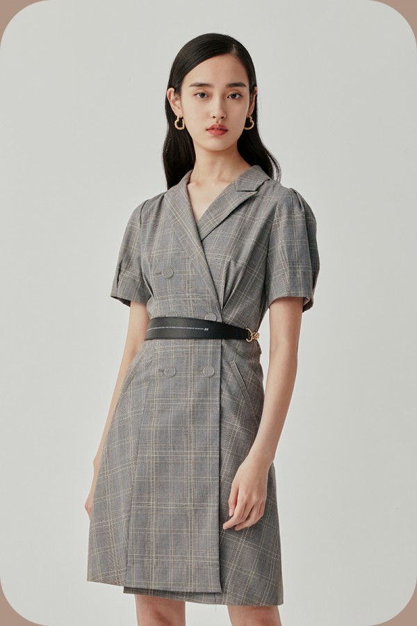 应届生入职需要注意什么 入职第一天女生穿什么