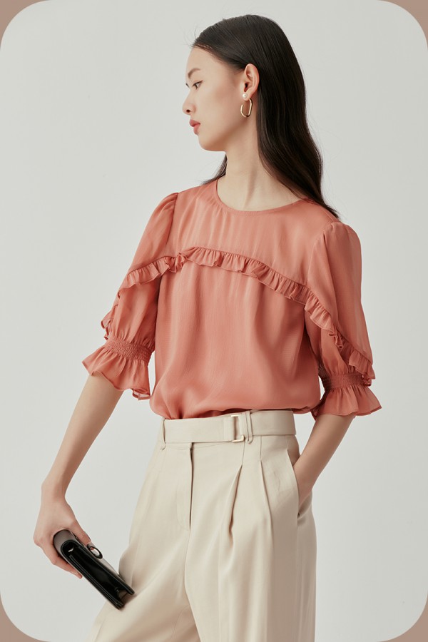 应届生入职需要注意什么 入职第一天女生穿什么