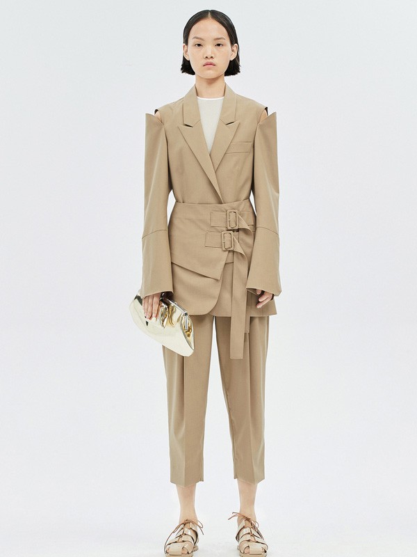 早秋职场穿搭 让你的气场全开