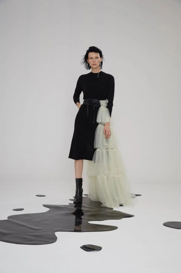 朗黛国际2020AW形象大片先导花絮释出