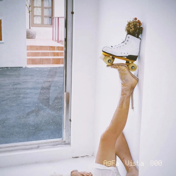 朗黛国际2020AW形象大片先导花絮释出