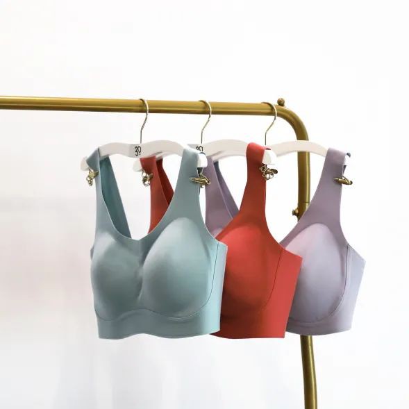 适合周末在家穿的内衣 2030时尚内衣的慵懒小确幸