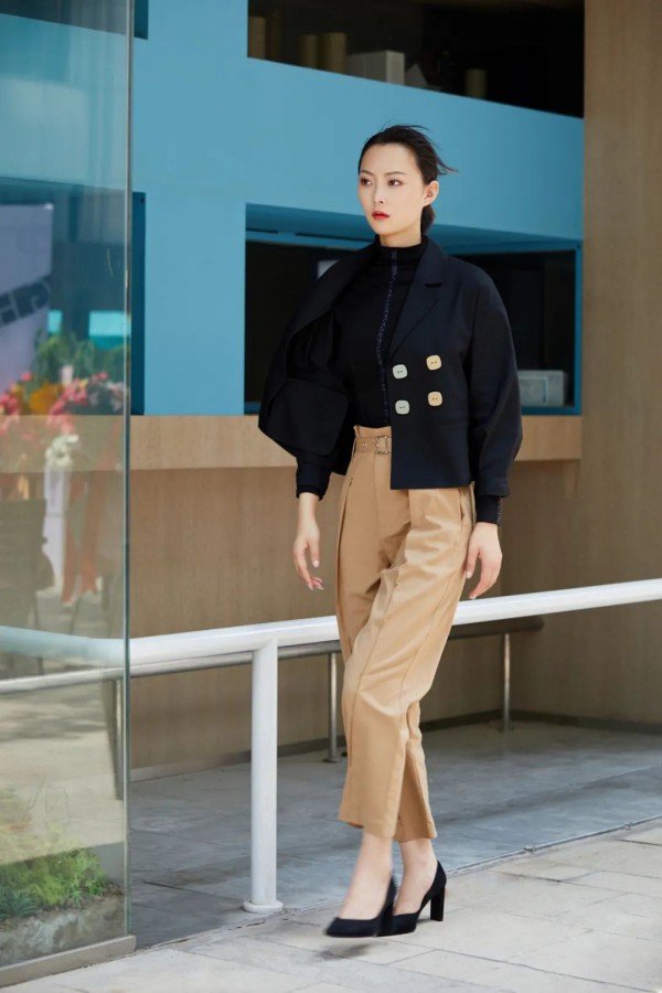 时髦女士秋季套装 GUUIZS贵姿释放早秋时髦穿搭
