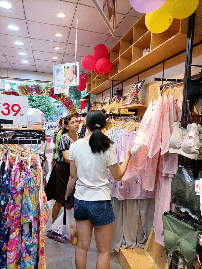 热烈祝贺“都市新感觉”四川资阳店隆重开业!