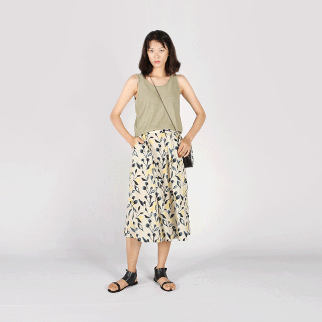 好看又文艺范的半身裙搭配 形上品牌女装来教您