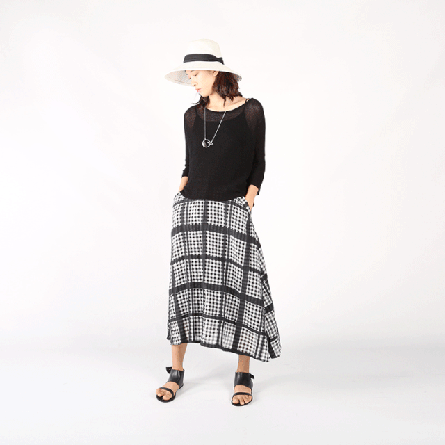 好看又文艺范的半身裙搭配 形上品牌女装来教您