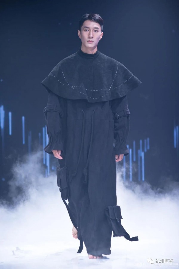 2020中国（河南）国际大学生云上时装周开show!