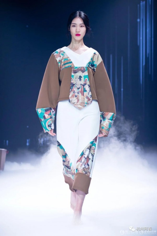 2020中国（河南）国际大学生云上时装周开show!